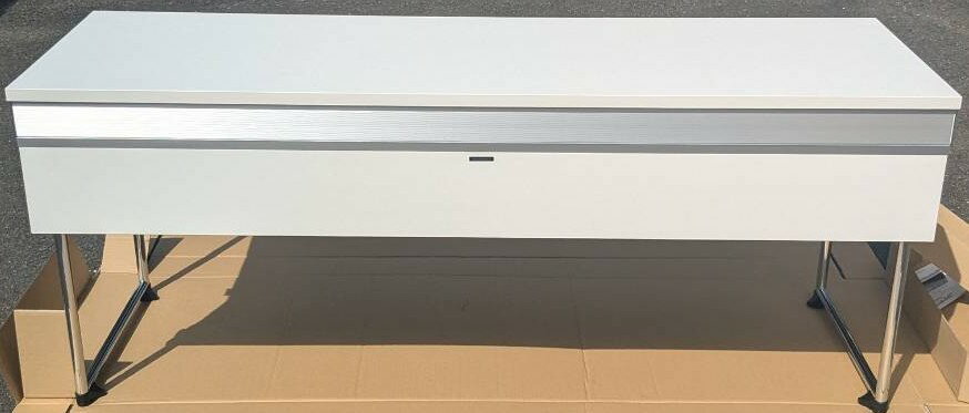 わけあり アウトレット（訳あり）オカムラ アイレート 折りたたみテーブルL14TBZ MG07 天板：ホワイト色 幅1800×奥行600×高さ720mm ロの字脚 幕板付き L14TBZ MG07