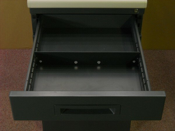 【中古】 イナバ 脇デスク W400,D700,H700ミリ [2]