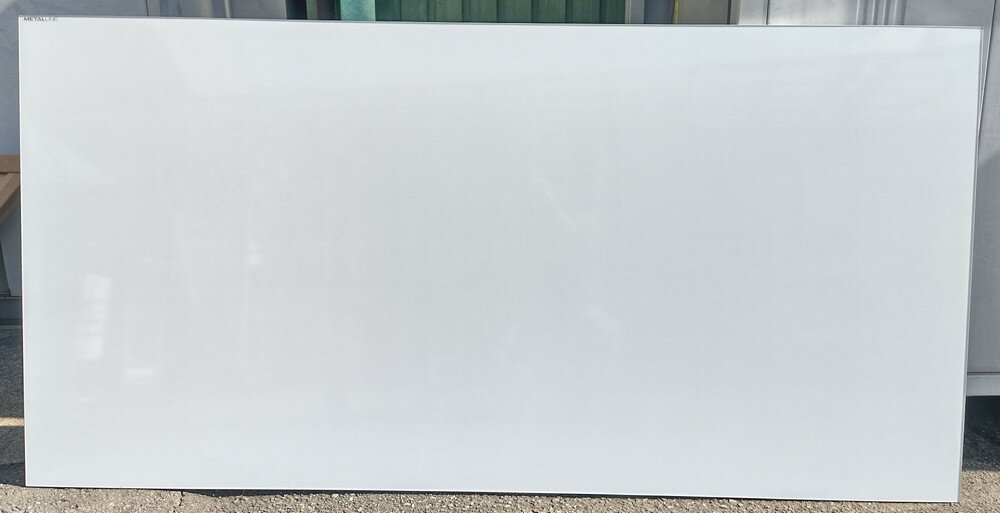 【中古】 Nichigaku(日学) 壁掛けホワイトボードW1776,H888ミリタイプ 無地【夜間や日曜日・祝日の配達はできません。】【個人宅へのお届け不可商...