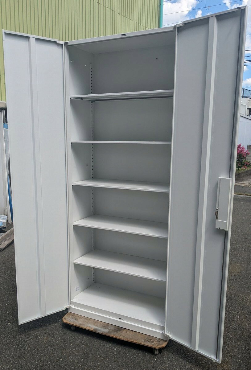 【中古】 内田洋行 両開き書庫HS-T21(C) 5-825-1212 オフホワイト色A4ファイル6段収納対応タイプW900,D450,H2150ミリ 鍵2本付き*予備1 [2]