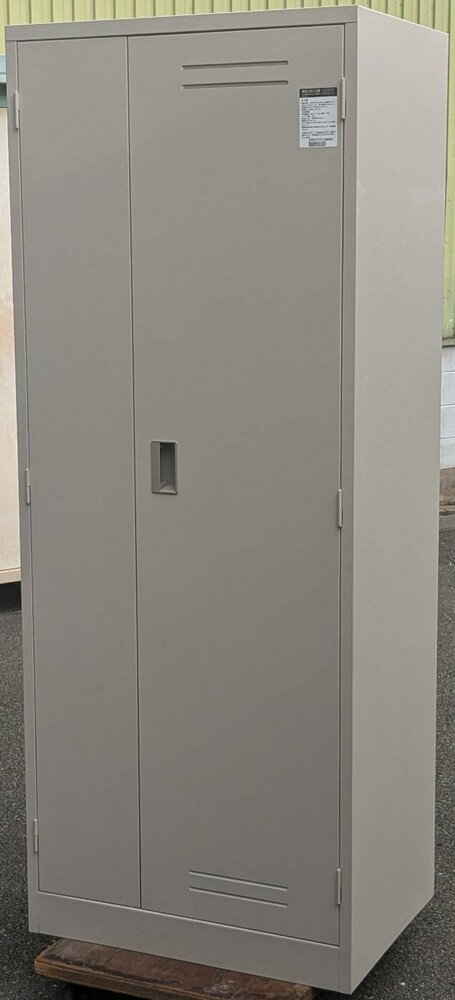 【中古】 コクヨ クリーンロッカー 掃除道具入れ W700×D515×H1790mm CLK-45F1