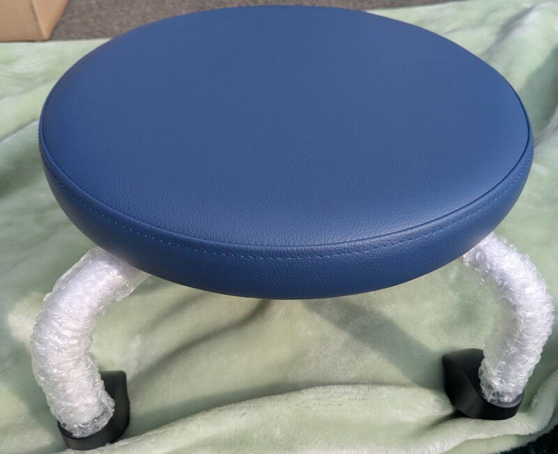 【わけあり アウトレット（訳あり）】オカムラ 低作業用スツールH250ミリ インディゴブルー色