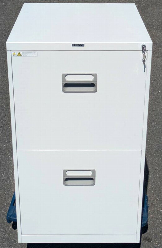 Rakuten - 【中古】 ライオン事務器　A3・2段キャビネット A3RC-2W　 ホワイト色 　鍵2本付き W530,D620,H915ミリ