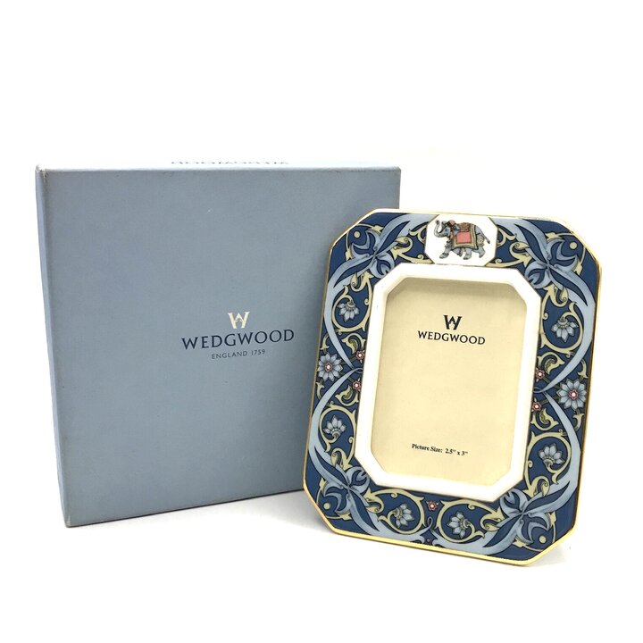 【中古】未使用保管 WEDGWOOD ウエッジウッド ブルーエレファント 写真立て エキゾチック ヴィンテージ フォトフレーム ブルー 2.5×3インチ m15562