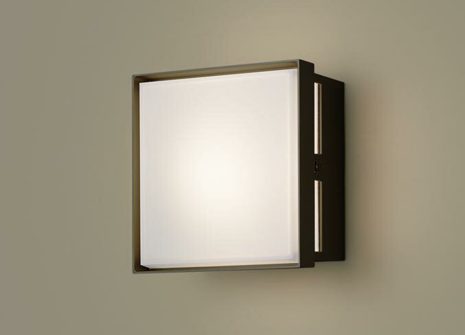 パナソニック LGWC85221B LEDポーチライト 壁直付型 電球色 密閉型 LED電球交換型 防雨型 FreePaお出迎..