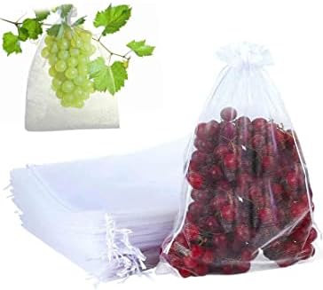 【幅広い用途】 防虫・防鳥だけでなく、種子の保存、播種、発芽、熟成栽培にも適しています。 植物、果物、野菜、花などを虫や鳥から守ります。 屋内外のガーデニングに最適です。 【通気性のメッシュ素材】 丈夫なオーガンジー素材で作られた果物袋は、耐腐食性と耐久性に優れ、軽量で通気性が良く、頑丈です。 透過型デザインにより、光合成を妨げず、野菜や果物の日光の吸収が良くなり、健康に育ちます。 網目が細かく、繰り返し使用できます。 【果物保護ネット】 この果物保護バッグはオールシーズン使用可能で、植物、果物、野菜、花を鳥や害虫から守ります。 枝にしっかり固定でき、強風の日でも吹き飛ばされません。 使用後は被害がなくなりました。 【巾着設計】 フルーツメッシュバッグは巾着タイプで、しっかり閉じることができます。 開閉も非常に便利です。 袋に入れたまま果実を保存でき、ブドウ、リンゴ、イチゴ、イチジク、植物、野菜、花を保護し、健康に保ちます。 【害虫鳥避け】 果物保護袋はミバエ、鳥、カラスを防ぎます。 虫よけ、鳥よけに効果的です。 このタイプはメッシュのテグスが太くしっかりしており、袋状に被せることができ、効果が高いです。 さらに使いやすく、蟻の侵入もありません。【幅広い用途】 防虫・防鳥だけでなく、種子の保存、播種、発芽、熟成栽培にも適しています。 植物、果物、野菜、花などを虫や鳥から守ります。 屋内外のガーデニングに最適です。 【通気性のメッシュ素材】 丈夫なオーガンジー素材で作られた果物袋は、耐腐食性と耐久性に優れ、軽量で通気性が良く、頑丈です。 透過型デザインにより、光合成を妨げず、野菜や果物の日光の吸収が良くなり、健康に育ちます。 網目が細かく、繰り返し使用できます。 【果物保護ネット】 この果物保護バッグはオールシーズン使用可能で、植物、果物、野菜、花を鳥や害虫から守ります。 枝にしっかり固定でき、強風の日でも吹き飛ばされません。 使用後は被害がなくなりました。 【巾着設計】 フルーツメッシュバッグは巾着タイプで、しっかり閉じることができます。 開閉も非常に便利です。 袋に入れたまま果実を保存でき、ブドウ、リンゴ、イチゴ、イチジク、植物、野菜、花を保護し、健康に保ちます。 【害虫鳥避け】 果物保護袋はミバエ、鳥、カラスを防ぎます。 虫よけ、鳥よけに効果的です。 このタイプはメッシュのテグスが太くしっかりしており、袋状に被せることができ、効果が高いです。 さらに使いやすく、蟻の侵入もありません。