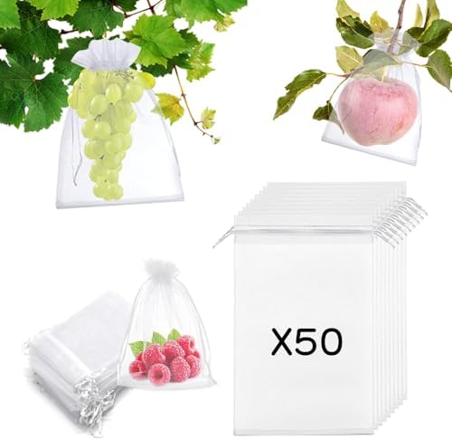 セット内容：季節のフルーツに最適なメッシュバッグ（10x15cm）50枚入り。高級素材: ポリアミド製のメッシュバッグは、再利用可能で、柔らかく、軽量で、通常のバッグよりも柔軟性があります。効果的な保護: 環境に合わせた緑色の果実保護袋は、鳥やリスに対して効果的です。果実の視認性を低下させることで、収穫物を保護します。抜群の通気性: グリーンフルーツ＆ベジタブルバッグは、植物にとって理想的な生育条件を作り出します。軽量で通気性があり、日当たりがよく、風通しがよいので、植物を守ります。使いやすい: 野菜用メッシュバッグは、使い方が簡単です。両端が巾着になっているので、大きさの異なる果物に合わせて簡単に袋を締めることができます。幅広い用途：果樹用スリーブバッグは、屋内外のガーデニングに欠かせません。リンゴ、キウイ、ナシ、オレンジ、イチゴ、モモ、ブドウなどの果物を守り、植物を健康で丈夫に育てます。セット内容：季節のフルーツに最適なメッシュバッグ（10x15cm）50枚入り。高級素材: ポリアミド製のメッシュバッグは、再利用可能で、柔らかく、軽量で、通常のバッグよりも柔軟性があります。効果的な保護: 環境に合わせた緑色の果実保護袋は、鳥やリスに対して効果的です。果実の視認性を低下させることで、収穫物を保護します。抜群の通気性: グリーンフルーツ＆ベジタブルバッグは、植物にとって理想的な生育条件を作り出します。軽量で通気性があり、日当たりがよく、風通しがよいので、植物を守ります。使いやすい: 野菜用メッシュバッグは、使い方が簡単です。両端が巾着になっているので、大きさの異なる果物に合わせて簡単に袋を締めることができます。幅広い用途：果樹用スリーブバッグは、屋内外のガーデニングに欠かせません。リンゴ、キウイ、ナシ、オレンジ、イチゴ、モモ、ブドウなどの果物を守り、植物を健康で丈夫に育てます。