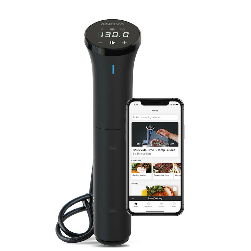 プロの料理人からの支持でも知られるのが、「ANOVA（アノーバ）」の低温調理器「ANOVA　Precision Cooker」。

低温調理器の購入を検討する際、BONIQ（ボニーク）とANOVA（アノーバ）の、二択になるという方は多いそうですよ。それでは、どちらを選ぶかスペックを比較して、決定打を見極めてみましょう。

大きな魅力として外せないのが、スマホ（iPhone・Android）の専用アプリから指示（設定）ができること。先述の温度・時間の設定も、外出先から遠隔操作できますよ。

スマホ（iPhone・Android）の専用アプリは英語での表示になります。