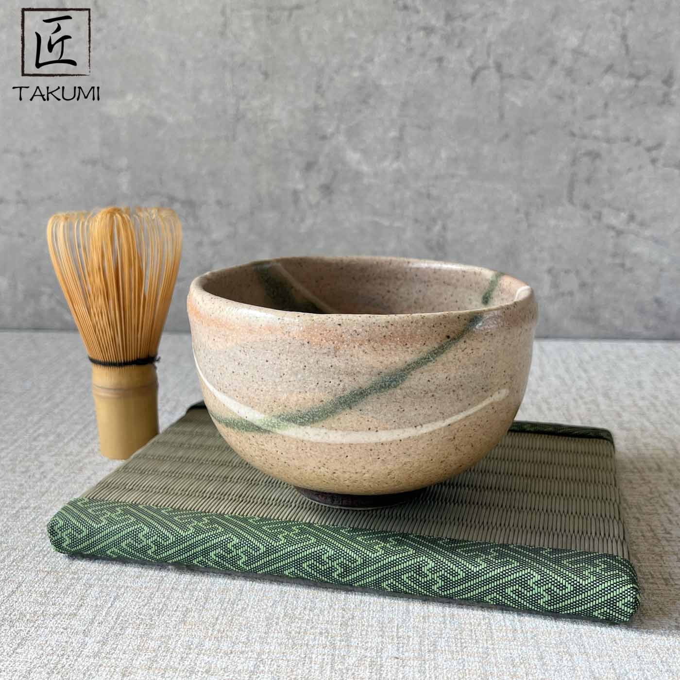 乐天商城 - 【信楽焼】ベージュ流し抹茶碗 ベージュ 茶道 抹茶 お抹茶 信楽 シンプル 和食器 茶道具 うつわ 陶器 プレゼント ギフト 父の日 母の日 敬老の日 誕生日 各記念日に 日本製 食洗器対応