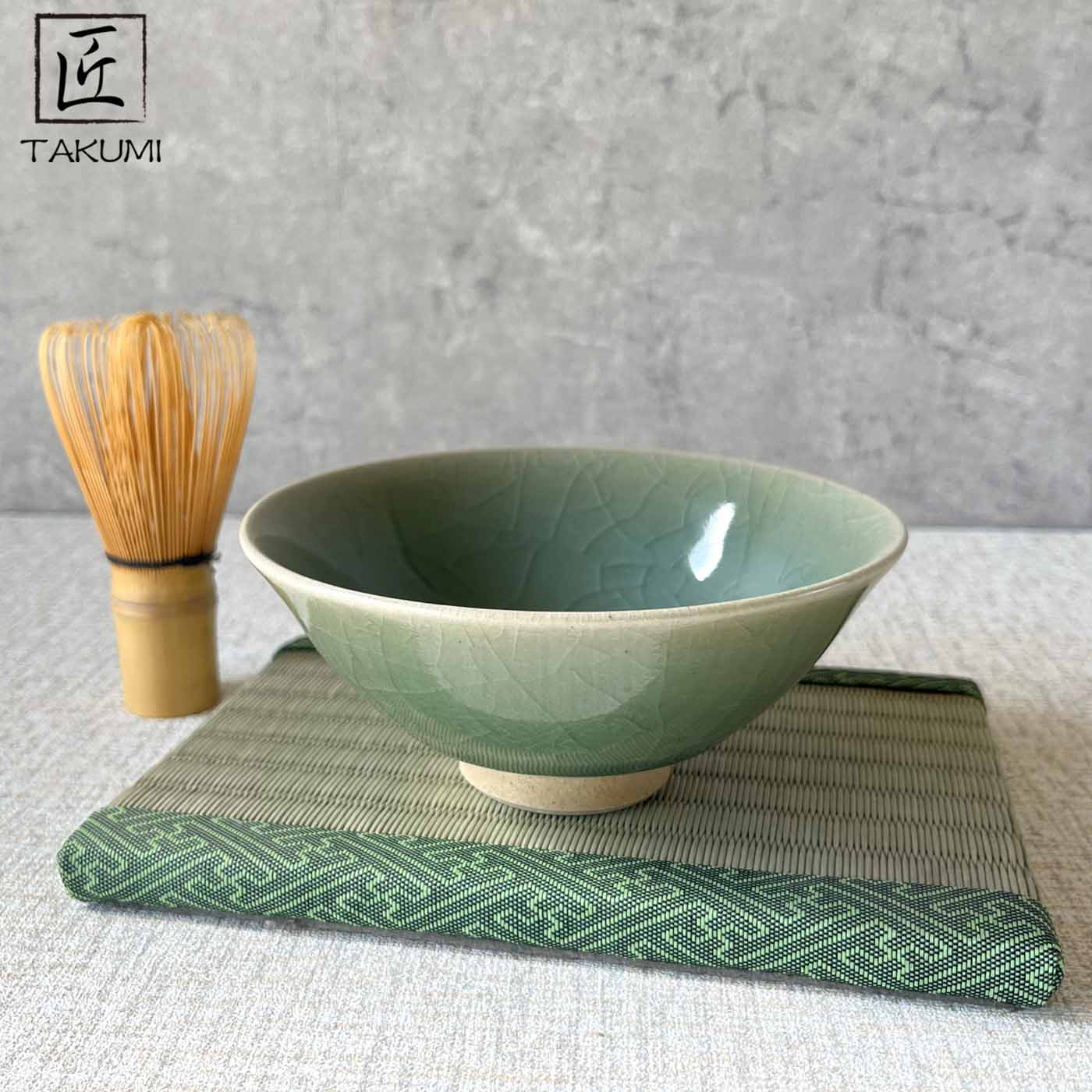 Rakuten - 【信楽焼】翡翠貫入抹茶碗 茶道 抹茶 お抹茶 信楽 和食器 茶道具 抹茶碗 うつわ 陶器 プレゼント ギフト 父の日 母の日 敬老の日 誕生日 各記念日に 日本製 食洗器対応