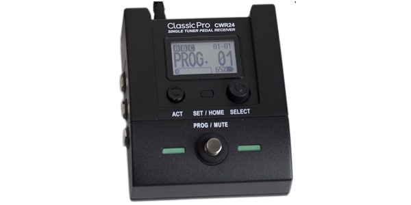 CWS24シリーズはギタリスト/ベーシストがケーブルに縛られることなくステージングを可能にする楽器用のワイヤレスシステムです。レシーバーはツアー等の厳しい使用環境にも耐えうる堅牢な金属製。コンパクトな作りなので、ペダルボードへの組み込みも可能です。液晶画面はバックライト付きで見やすいため、暗転の中でも確認可能。■特徴・ライセンス不要の2.4GHz帯・ACTボタンを押すだけで受信機の設定を送信機に転送可能なワンタッチチャンネル設定・同一空間で、同時8システムまで運用可能・トゥルーダイバーシティ方式により安定した受信を実現。・レシーバーは大きく見やすいLCDディスプレイを搭載。金属製で堅牢な作り。・コンパクトな作りで、ペダルボードにも組み込み可能・アンテナ内蔵型・付属のアダプター以外でも9-12V、極性はセンタープラス、マイナスのいずれにも対応・XLRのバランス出力を搭載。直接PAシステムへ接続可能。・ユーザープログラム及びファームウェアアップデート用にマイクロSDスロットを搭載。・ケーブルトーン機能搭載(0 - 30m)・バイオリン等の弦楽器に直接取り付け可能なマイクを付属(クリップ付き)■仕様・CWR24（レシーバー）送信周波数： 2.4HGHz周波数特性： 20-20KHzオーディオサンプリング：24-bit / 44.1 kHz Rate周波数安定性： ±0.005％THD： ） 0.1%、 @ 1 kHzレイテンシー： 3.9ms感度： -95 dBmSN比： 118 dB(A)出力レベル： -10 〜 +20 dB出力端子： XLR & 6.3 mm (1/4 ") x 3アンテナ： 内蔵式使用環境：-10　-　+60℃アダプター： 9-12V DC / 300mA寸法： 110　x　50　x　130mm / 850g・CWT240 (楽器用トランスミッター）送信周波数： 2.4Ghz ISMバンドバンド幅： 83Mhzチャンネル設定： ACT Sync寸法： 68 x 287 x 47 mm重量： 104gセット構成： レシーバー(CWR-24)、楽器用トランスミッター(CWT240)、専用マイク(CWAVM)、トランスミッター接続ケーブル、ウインドスクリーン、マイク取り付け用ブラケット、バッテリーチャージャー(BC1)、トランスミッター用リチウムバッテリー(ICR18500)、アダプター(レシーバー用、バッテリーチャージャー用各1)【ご注意事項（3点）】1．個数明記のない商品は全て「1点」販売です。商品説明に明記するもの以外は付属しません。2．商品画像がリニューアル前の商品画像となっている場合等ございます。リニューアル前後の区別（商品バージョン等）が重要な商品については、前もってメールにてお問合せ下さい。3．商品画像には使用イメージが含まれます。また、写真撮影時の光の入り具合やモニターの発色によって多少お色味が異なる場合がございます。※上記に起因するご返品はお受けできませんのであらかじめご了承下さい。関連キーワード：acoustic ジャズ ソフト アウラ アクセサリー アコースティック アンプ バッグ エレキ おすすめ ギター カバー ベース ハード 機材 弦 入門 練習 ミニ エントリー クラシック 内蔵 ストラト テレキャス テレキャスター レスポール ストラップ 革 布 スタンド キャビネット 真空管 ケース ペグ ブリッジ ピン ネジ ピックアップ PU ピック バラ セット コントラバス バイオリン ビオラ 松脂 駒 ウッド 弓 チェロ 弦楽器 バイオリン バイオリン・ビオラアクセサリー