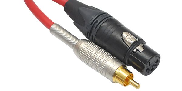 ■オーディオ用ケーブル■XLRメス(ノイトリック)-RCAピン■1.8m■赤【ご注意事項（3点）】1．個数明記のない商品は全て「1点」販売です。商品説明に明記するもの以外は付属しません。2．商品画像がリニューアル前の商品画像となっている場合等ございます。リニューアル前後の区別（商品バージョン等）が重要な商品については、前もってメールにてお問合せ下さい。3．商品画像には使用イメージが含まれます。また、写真撮影時の光の入り具合やモニターの発色によって多少お色味が異なる場合がございます。※上記に起因するご返品はお受けできませんのであらかじめご了承下さい。関連キーワード：BNC ケーブル ピン DMX MIDI Y チェッカー インサーション プロテクター ラップ ビデオ AV コンセント コネクタ XLR キャノン プレート ミニプラグ ステレオ スピコン パッチベイ バナナプラグ フォン レセプタクル 接点復活剤 接点 復活 変換 アダプター スピーカー リール AES USB FIREWIRE イーサコン オプティカル コアキシャル デジタル RCA TRS コンポジット メス オス CANARE スネーク マルチ パッチ ギター L型 機材 ケーブル・コネクター各種 機材用ケーブル XLRメス-RCAピン