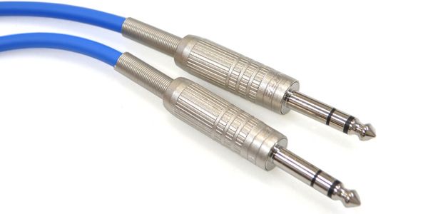 ■オーディオ用ケーブル■フォンS−フォンS■2m※画像はイメージです【ご注意事項（3点）】1．個数明記のない商品は全て「1点」販売です。商品説明に明記するもの以外は付属しません。2．商品画像がリニューアル前の商品画像となっている場合等ございます。リニューアル前後の区別（商品バージョン等）が重要な商品については、前もってメールにてお問合せ下さい。3．商品画像には使用イメージが含まれます。また、写真撮影時の光の入り具合やモニターの発色によって多少お色味が異なる場合がございます。※上記に起因するご返品はお受けできませんのであらかじめご了承下さい。関連キーワード：BNC ケーブル ピン DMX MIDI Y チェッカー インサーション プロテクター ラップ ビデオ AV コンセント コネクタ XLR キャノン プレート ミニプラグ ステレオ スピコン パッチベイ バナナプラグ フォン レセプタクル 接点復活剤 接点 復活 変換 アダプター スピーカー リール AES USB FIREWIRE イーサコン オプティカル コアキシャル デジタル RCA TRS コンポジット メス オス CANARE スネーク マルチ パッチ ギター L型 機材 ケーブル・コネクター各種 機材用ケーブル TRSフォン-TRSフォン