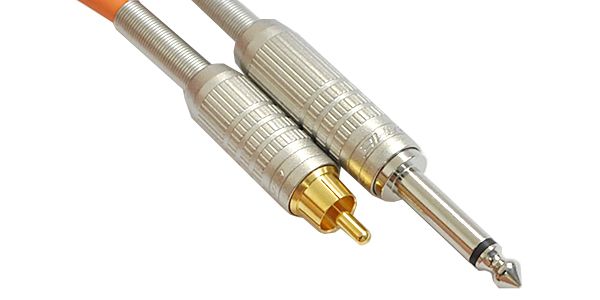 ■オーディオ用ケーブル■フォン−ピン■1.8m■橙※黒以外のケーブルカラーはご注文を頂いた後のオーダーとなるため、お取り寄せに1週間程お時間を頂きます。また、ご注文後のキャンセルや変更を承ることが出来ないため、事前に納期をご確認頂きます様、お願い致します。【ご注意事項（3点）】1．個数明記のない商品は全て「1点」販売です。商品説明に明記するもの以外は付属しません。2．商品画像がリニューアル前の商品画像となっている場合等ございます。リニューアル前後の区別（商品バージョン等）が重要な商品については、前もってメールにてお問合せ下さい。3．商品画像には使用イメージが含まれます。また、写真撮影時の光の入り具合やモニターの発色によって多少お色味が異なる場合がございます。※上記に起因するご返品はお受けできませんのであらかじめご了承下さい。関連キーワード：BNC ケーブル ピン DMX MIDI Y チェッカー インサーション プロテクター ラップ ビデオ AV コンセント コネクタ XLR キャノン プレート ミニプラグ ステレオ スピコン パッチベイ バナナプラグ フォン レセプタクル 接点復活剤 接点 復活 変換 アダプター スピーカー リール AES USB FIREWIRE イーサコン オプティカル コアキシャル デジタル RCA TRS コンポジット メス オス CANARE スネーク マルチ パッチ ギター L型 機材 ケーブル・コネクター各種 機材用ケーブル フォン-RCAピン