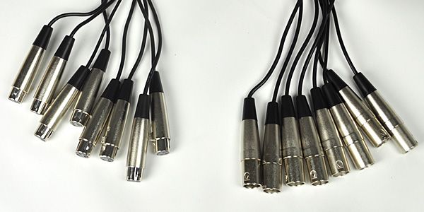 ■タイプ＝マルチトラック用8chスネークケーブル　XLR（メス）−XLR（オス）、4mメス・コネクターの長さ（樹脂含む）：81.5mmオス・コネクターの長さ（樹脂含む）87.5mmケーブル収束部までの長さ（上記コネクター部を除く）：32cm※上記数値は実測値となります※あくまでも目安としてご参照ください【ご注意事項（3点）】1．個数明記のない商品は全て「1点」販売です。商品説明に明記するもの以外は付属しません。2．商品画像がリニューアル前の商品画像となっている場合等ございます。リニューアル前後の区別（商品バージョン等）が重要な商品については、前もってメールにてお問合せ下さい。3．商品画像には使用イメージが含まれます。また、写真撮影時の光の入り具合やモニターの発色によって多少お色味が異なる場合がございます。※上記に起因するご返品はお受けできませんのであらかじめご了承下さい。関連キーワード：BNC ケーブル ピン DMX MIDI Y チェッカー インサーション プロテクター ラップ ビデオ AV コンセント コネクター コネクタ XLR キャノン プレート ミニプラグ ステレオ スピコン パッチベイ バナナプラグ フォン レセプタクル 接点復活剤 kure 接点 復活 変換 アダプター スピーカー リール AES USB FIREWIRE イーサコン オプティカル コアキシャル デジタル RCA TRS コンポジット メス オス CANARE スネーク マルチ パッチ ケーブル・コネクター各種 マルチスネークケーブル XLRマルチスネークケーブル