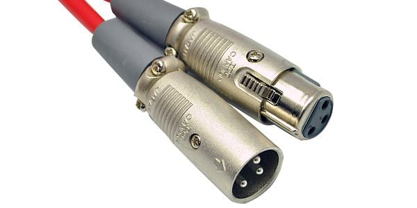 ■タイプ：マイクケーブル■プラグ形状：XLRオス-XLRメス■長さ：0.3m■カラー：赤■備考：ITT製コネクター※黒以外のケーブルカラーはご注文を頂いた後のオーダーとなるため、お取り寄せに1週間程お時間を頂きます。また、ご注文後のキャンセルや変更を承ることが出来ないため、事前に納期をご確認頂きます様、お願い致します。【ご注意事項（3点）】1．個数明記のない商品は全て「1点」販売です。商品説明に明記するもの以外は付属しません。2．商品画像がリニューアル前の商品画像となっている場合等ございます。リニューアル前後の区別（商品バージョン等）が重要な商品については、前もってメールにてお問合せ下さい。3．商品画像には使用イメージが含まれます。また、写真撮影時の光の入り具合やモニターの発色によって多少お色味が異なる場合がございます。※上記に起因するご返品はお受けできませんのであらかじめご了承下さい。関連キーワード：BNC ケーブル ピン DMX MIDI Y チェッカー インサーション プロテクター ラップ ビデオ AV コンセント コネクター コネクタ XLR キャノン プレート ミニプラグ ステレオ スピコン パッチベイ バナナプラグ フォン レセプタクル 接点復活剤 kure 接点 復活 変換 アダプター スピーカー リール AES USB FIREWIRE イーサコン オプティカル コアキシャル デジタル RCA TRS コンポジット メス オス CANARE スネーク マルチ パッチ ケーブル・コネクター各種 マイクケーブル XLRメス-XLRオス(マイク)
