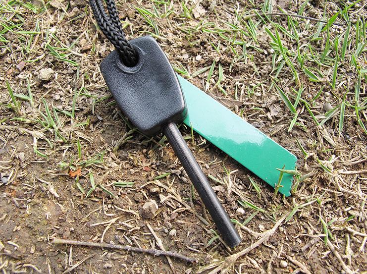 ファイヤースターター 全3色 火打ち石 マグネシウム アウトドア 登山 トレッキング キャンプ スポーツ サバイバル 防災 Mt.happy/マウントハッピー通販格安セール情報 楽天 通販