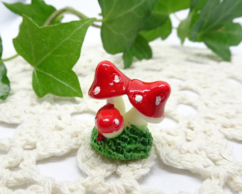 訳あり!! きのこファミリー 2個［cab-oth-uk-003] 【手芸・手芸用品・手芸材料・手作り・アクセサリー..