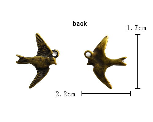 羽ばたく鳥 チャーム