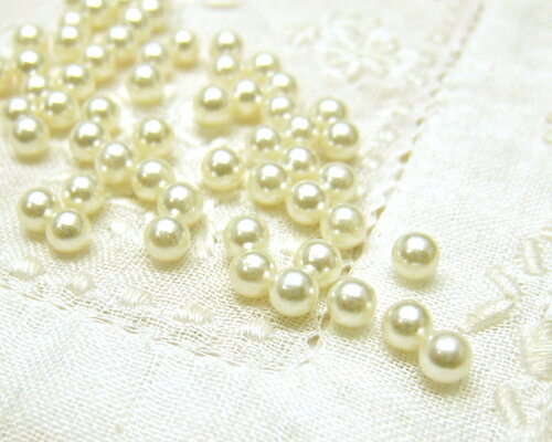 樹脂パール 穴なし 3mm 70個[st-p-029]