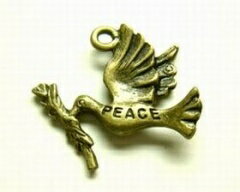 【サイズ】2.3x1.8cm（丸カンの大きさは含みません） 【色】金古美・銀古美 【素材】ピューター