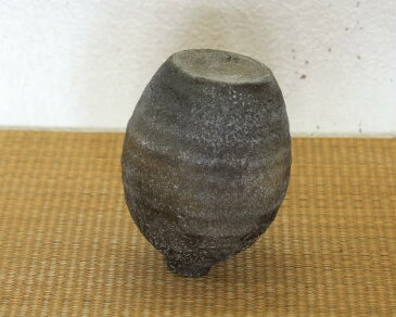 信楽焼 一輪挿し 窯変破れ 小さい 花瓶 陶器 おしゃれ 花入 北欧 陶器 花びん 花器 フラワーベース プレゼント ギフト 信楽 信楽焼き やきもの (MR9097-01G)