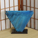 信楽焼 花器 青釉 彫 三角 池坊 生け花 在庫数限り 在庫処分 和風 洋風 華道 陶器 フラワーベース 自由花花器 花瓶 ギフト 信楽焼き 焼き物 華道 小原...