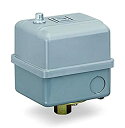 【中古】【輸入品・未使用】Square D by Schneider Electric 9013GSG2J21 Pressure Switch%カンマ% 80 psi Sensor%カンマ% NEMA 1 Enclosure%カンマ% 1/4 NPSF%カンマ% 30-50 psi Points(2)