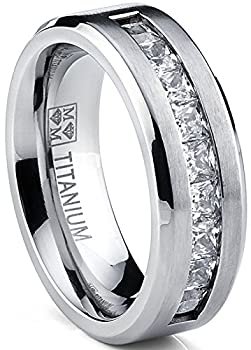 【中古】【輸入品 未使用】(R 1/2) - Ultimate Metals Co. Titanium Men 039 s Wedding Band Engagement Ring with 9 large Princess Cut Cubic Zirconia CZ カンマ Comfort Fit