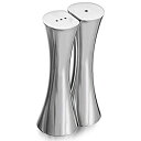【中古】【輸入品・未使用】Nambe Kissing Silver Salt and Pepper Shaker Set of 2%カンマ% 5H x 1.75...