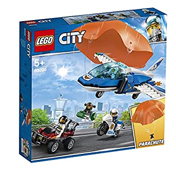 【中古】レゴ(LEGO) シティ パラシュート逮捕 60208 ブロック おもちゃ 男の子 車当店取り扱いの中古品についてこちらの商品は中古品となっております。 付属品の有無については入荷の度異なり、商品タイトルに付属品についての記載がない場合もございますので、ご不明な場合はメッセージにてお問い合わせください。 買取時より付属していたものはお付けしておりますが、付属品や消耗品に保証はございません。中古品のため、使用に影響ない程度の使用感・経年劣化（傷、汚れなど）がある場合がございますのでご了承下さい。また、中古品の特性上ギフトには適しておりません。当店は専門店ではございませんので、製品に関する詳細や設定方法はメーカーへ直接お問い合わせいただきますようお願い致します。 画像はイメージ写真です。ビデオデッキ、各プレーヤーなど在庫品によってリモコンが付属してない場合がございます。限定版の付属品、ダウンロードコードなどの付属品は無しとお考え下さい。中古品の場合、基本的に説明書・外箱・ドライバーインストール用のCD-ROMはついておりませんので、ご了承の上お買求め下さい。当店での中古表記のトレーディングカードはプレイ用でございます。中古買取り品の為、細かなキズ・白欠け・多少の使用感がございますのでご了承下さいませ。ご返品について当店販売の中古品につきまして、初期不良に限り商品到着から7日間はご返品を受付けておりますので 到着後、なるべく早く動作確認や商品確認をお願い致します。1週間を超えてのご連絡のあったものは、ご返品不可となりますのでご了承下さい。中古品につきましては商品の特性上、お客様都合のご返品は原則としてお受けしておりません。ご注文からお届けまでご注文は24時間受け付けております。当店販売の中古品のお届けは国内倉庫からの発送の場合は3営業日〜10営業日前後とお考え下さい。 海外倉庫からの発送の場合は、一旦国内委託倉庫へ国際便にて配送の後にお客様へお送り致しますので、お届けまで3週間から1カ月ほどお時間を頂戴致します。※併売品の為、在庫切れの場合はご連絡させて頂きます。※離島、北海道、九州、沖縄は遅れる場合がございます。予めご了承下さい。※ご注文後、当店より確認のメールをする場合がございます。ご返信が無い場合キャンセルとなりますので予めご了承くださいませ。