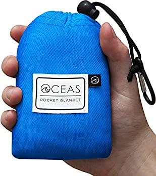 【中古】【輸入品 未使用】Oceas Outdoor Beach Pocket Blanket - Waterproof Travel Mat Great for Camping Hiking Festival Beach and Outdoors Use - Accessories Inclu