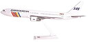 【中古】【輸入品・未使用】SAS Scandinavian 767-300 Airplane Miniature Model Plastic Snap Fit ...