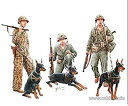 【中古】【輸入品・未使用】DOGS IN SERVICE IN THE US MARINE CORPS%カンマ% 3 FIGURES + 3 DOGS 1/35 MASTER BOX 35155.(3)