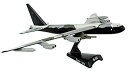 【中古】【輸入品・未使用】Daron Worldwide Trading B-52 Stratofortress Vehicle (1:300 Scale) [...