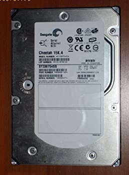 【中古】Seagate ST336754SS 36GB SAS (シリアル接続 SCSI) ハードドライブ当店取り扱いの中古品についてこちらの商品は中古品となっております。 付属品の有無については入荷の度異なり、商品タイトルに付属品についての記載がない場合もございますので、ご不明な場合はメッセージにてお問い合わせください。 買取時より付属していたものはお付けしておりますが、付属品や消耗品に保証はございません。中古品のため、使用に影響ない程度の使用感・経年劣化（傷、汚れなど）がある場合がございますのでご了承下さい。また、中古品の特性上ギフトには適しておりません。当店は専門店ではございませんので、製品に関する詳細や設定方法はメーカーへ直接お問い合わせいただきますようお願い致します。 画像はイメージ写真です。ビデオデッキ、各プレーヤーなど在庫品によってリモコンが付属してない場合がございます。限定版の付属品、ダウンロードコードなどの付属品は無しとお考え下さい。中古品の場合、基本的に説明書・外箱・ドライバーインストール用のCD-ROMはついておりませんので、ご了承の上お買求め下さい。当店での中古表記のトレーディングカードはプレイ用でございます。中古買取り品の為、細かなキズ・白欠け・多少の使用感がございますのでご了承下さいませ。ご返品について当店販売の中古品につきまして、初期不良に限り商品到着から7日間はご返品を受付けておりますので 到着後、なるべく早く動作確認や商品確認をお願い致します。1週間を超えてのご連絡のあったものは、ご返品不可となりますのでご了承下さい。中古品につきましては商品の特性上、お客様都合のご返品は原則としてお受けしておりません。ご注文からお届けまでご注文は24時間受け付けております。当店販売の中古品のお届けは国内倉庫からの発送の場合は3営業日〜10営業日前後とお考え下さい。 海外倉庫からの発送の場合は、一旦国内委託倉庫へ国際便にて配送の後にお客様へお送り致しますので、お届けまで3週間から1カ月ほどお時間を頂戴致します。※併売品の為、在庫切れの場合はご連絡させて頂きます。※離島、北海道、九州、沖縄は遅れる場合がございます。予めご了承下さい。※ご注文後、当店より確認のメールをする場合がございます。ご返信が無い場合キャンセルとなりますので予めご了承くださいませ。