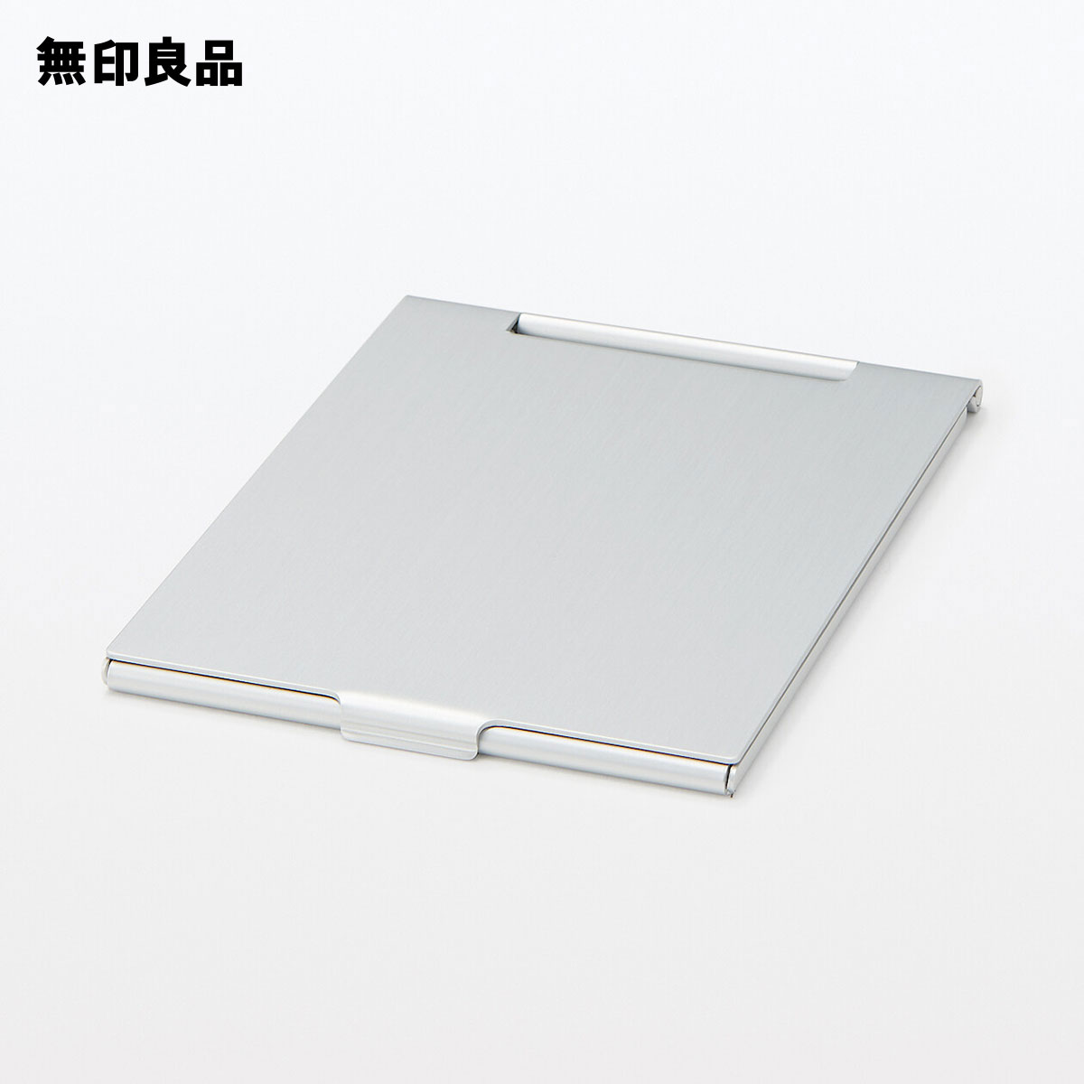 アルミ折りたたみミラー　M／126×93×5．3mm