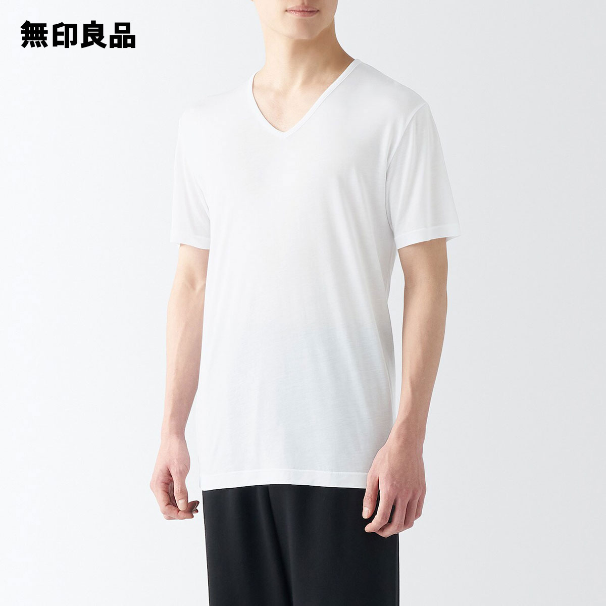 【無印良品 公式】紳士　ひんやりなめらか　Vネック半袖Tシャツのサムネイル