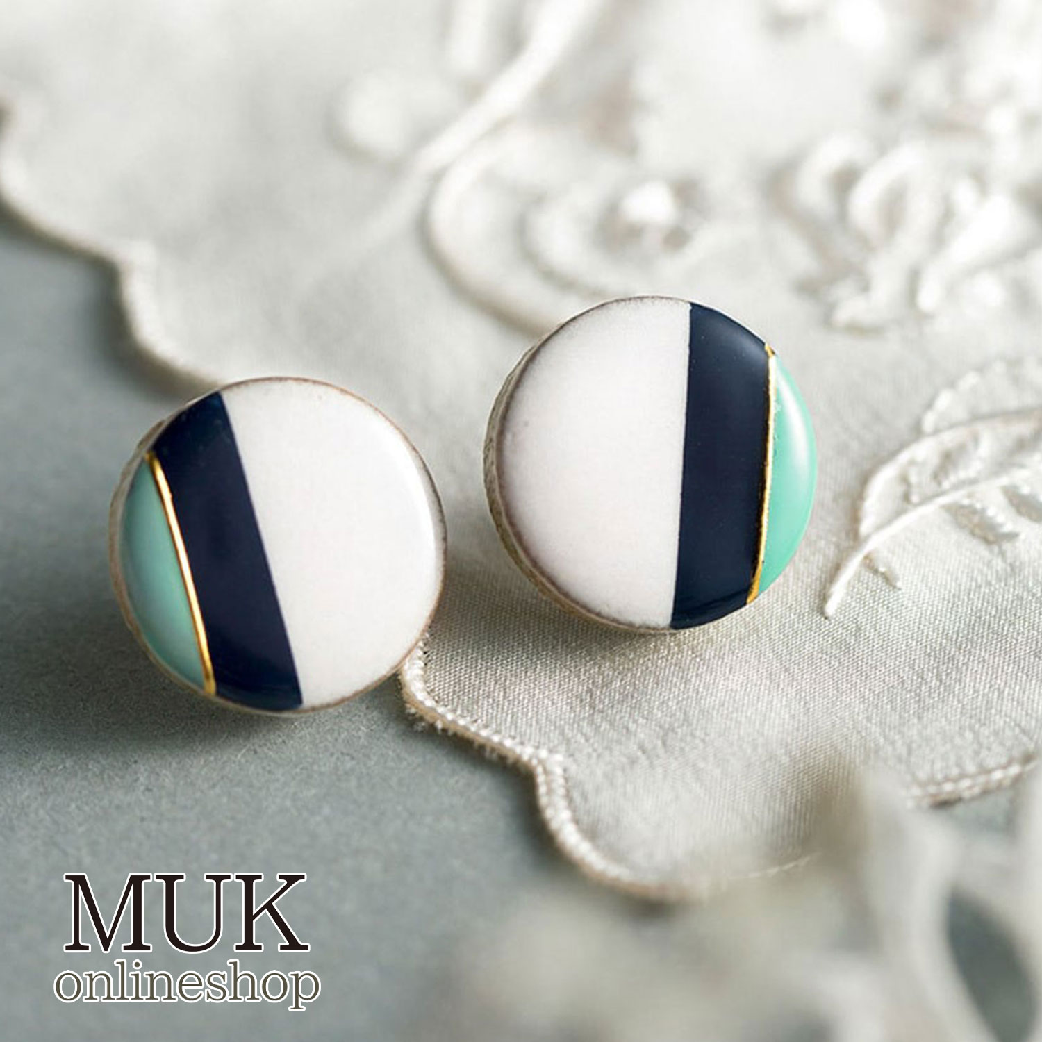 イヤリング クラシックライン 藍色 ミント 陶器 美濃焼 日本製 ハンドメイド 新作 通販 お洒落 高みえ ほっこり 北欧 温かみのある 陶器 焼き物 タイル ...