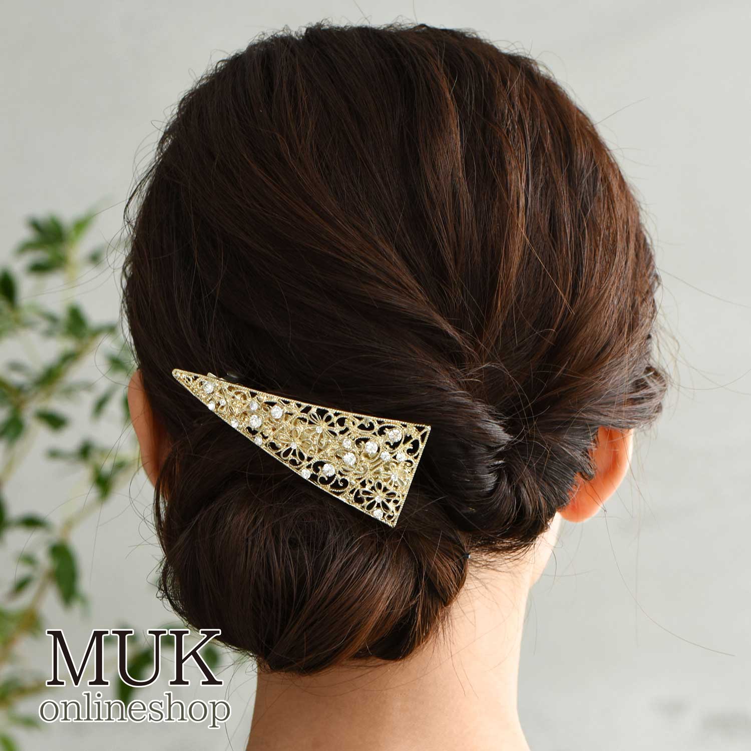 バレッタ 透かし 花 花柄 小花 華やか 三角 トライアングル 石付き レース風 フォーマル ゴールド 上品 結婚式 お呼ばれ 謝恩会 パーティー 卒業式 入学...