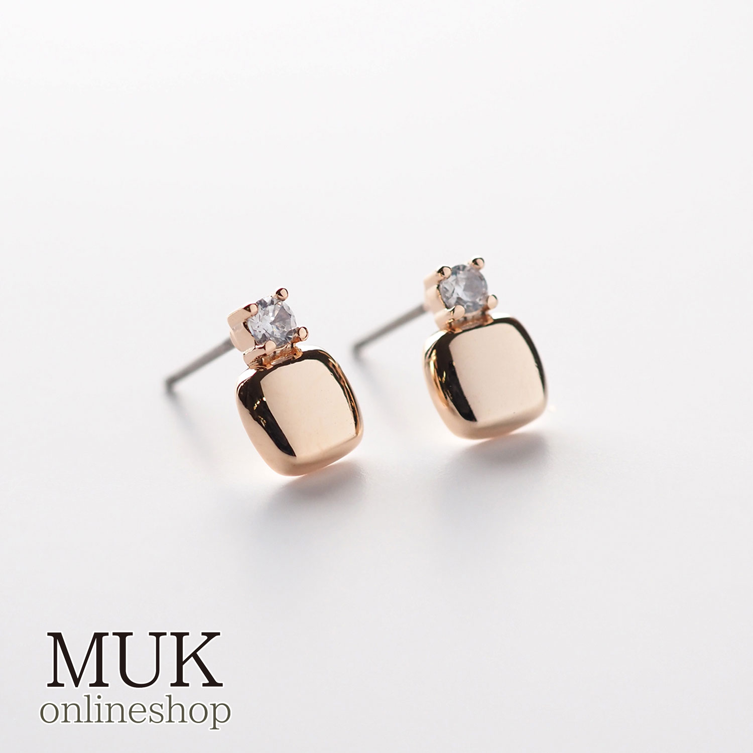 ピアス チタン チタンポスト チタンピアス 金属アレルギー ピンクゴールド キュービック キュービックジルコニア メタル プレート シンプル 日本製 made in japan クリスマスプレゼント