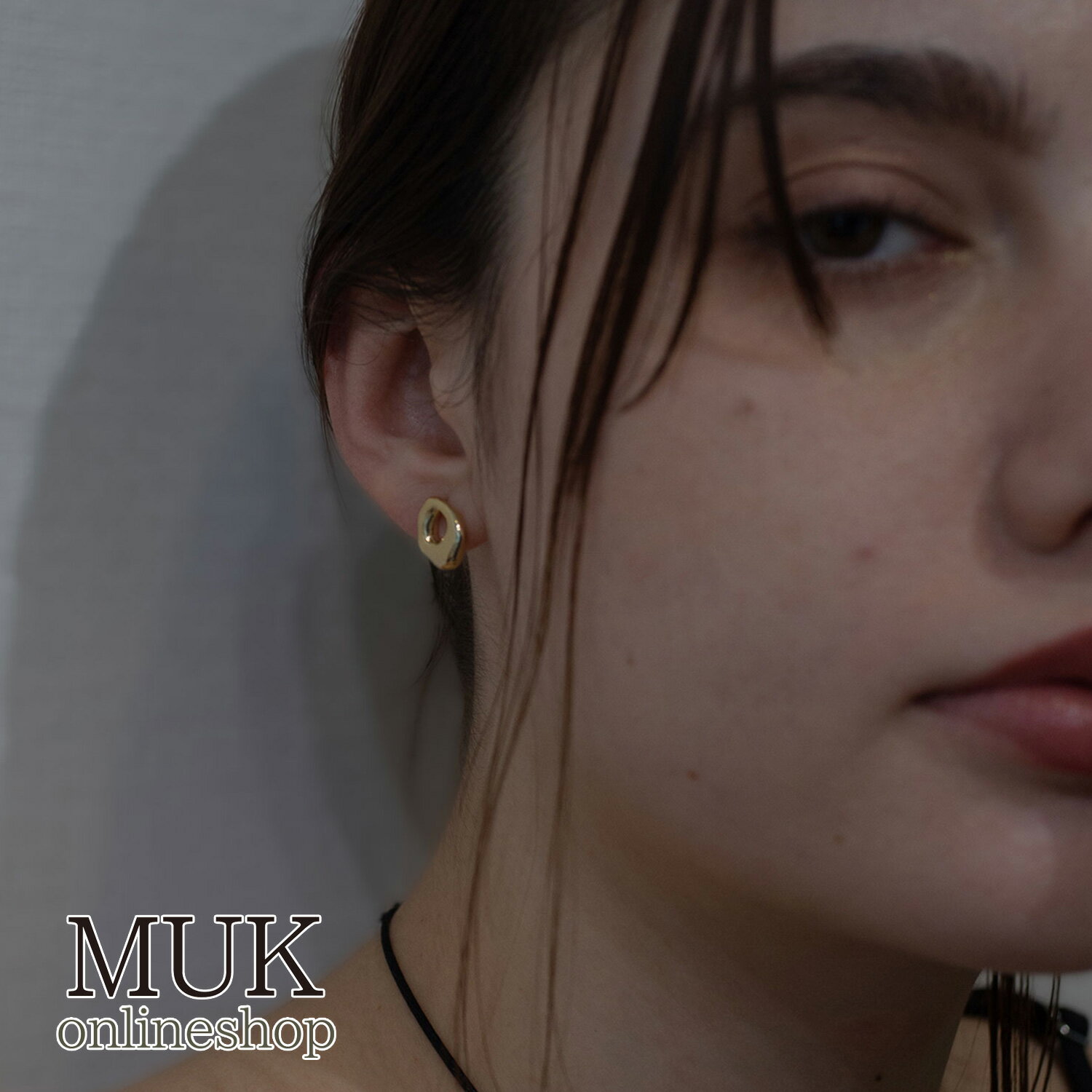 【最大600円OFFクーポン】ピアス チタン チタンポスト チタンピアス 金属アレルギー デザイン シンプル ゴールド シルバー メタル ニュアンスオーバルチタンポストピアス【MUK lucenzio】