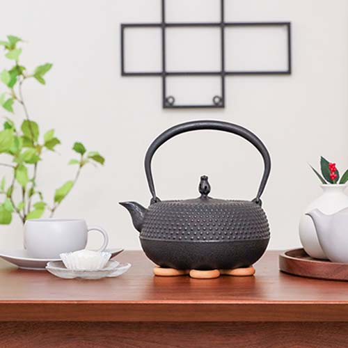 南部鉄器 薫山工房(くんざんこうぼう)平鉄鉢型 あられ 1.4L ガス&IH使用可【送料込み】