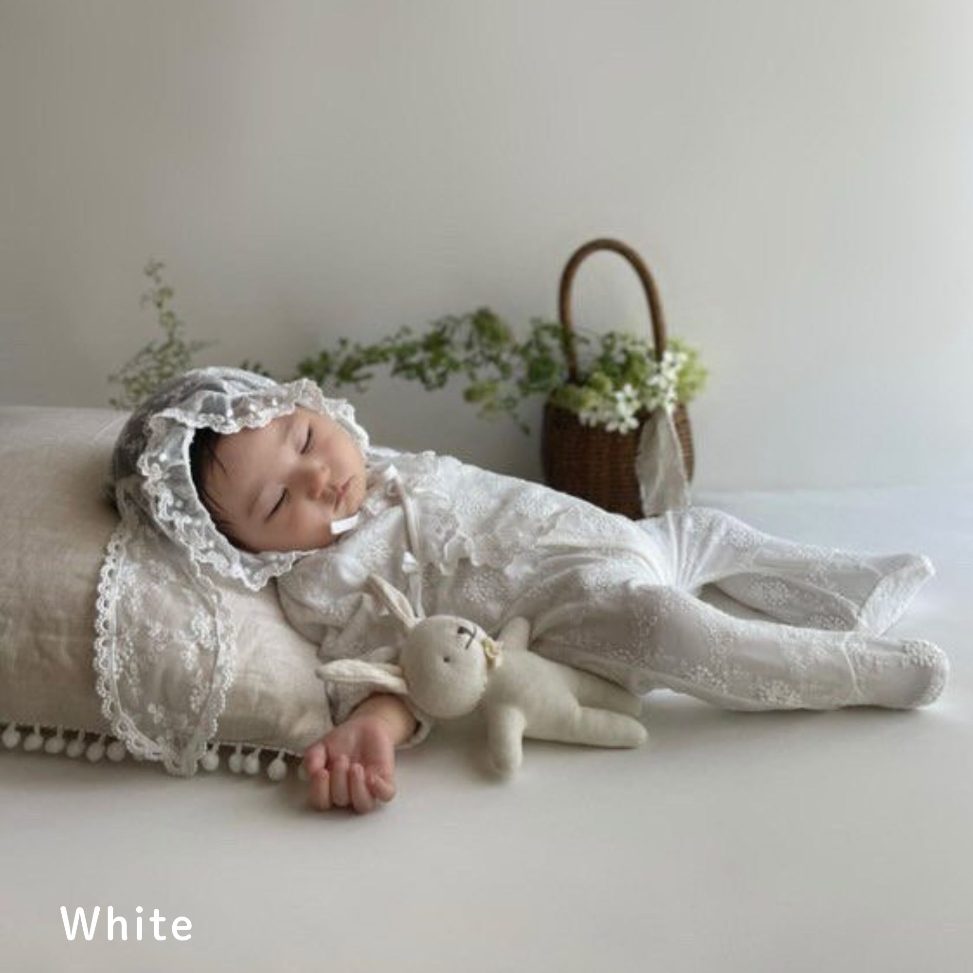 セレモニードレス / 2点セット (ロンパース ＋ ボンネット) 【LINE200円OFFクーポン】monbebe 退院着 新生児 お宮参り 韓国子供服 ベビー服 男の子 女の子 出産祝い プレゼント ギフト 50cm 綿100 春 秋 冬 結婚式 お宮参り ベビードレス 撮影 長袖 赤ちゃん 3