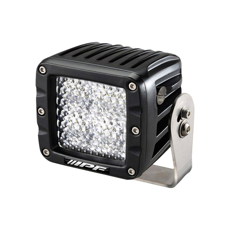 Rakuten - IPF バックランプ LED 2インチ 角型 2200lm(1600cd) 6000K ホワイト 12V 24V兼用 拡散配光 爆光 642BL