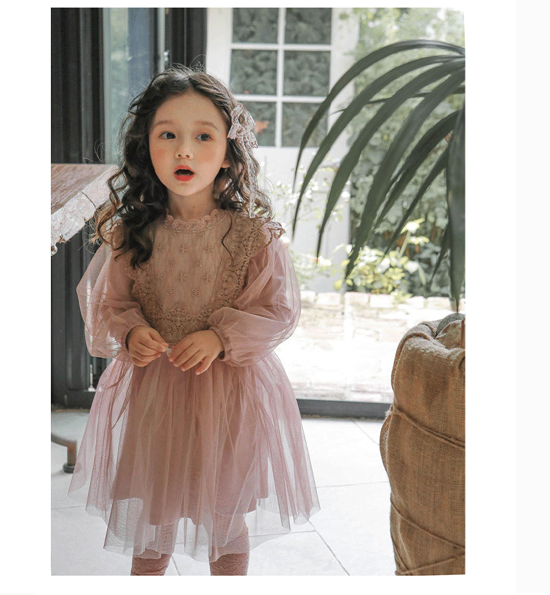 【クーポン利用で300円オフ】P10倍★11/20(木) 20:00～【在庫限★レビュー特典】キッズドレス リングガール 子供 ドレス キッズ チュール ワンピース 長袖 レース プチプラ ロング 無地 リブ 春秋冬 入園式 入学式 結婚式 ピアノ発表会 祝い 記念写真 撮影 公園 2歳 3歳 4歳 2