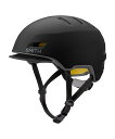 【SMITH】スミスのヘルメット。今まで SMITHになかった普段使いできるアーバンヘルメット“Express MIPS”シティバイクやクロスバイクにfi xed gear ...どんなバイクにも FIT。簡単に着脱できるリアライトとリフレクトストラップにより夜間もあなたをサポート。すべてのカラーにSサイズの展開も加わり子供や女性の選択肢が増える。SMITHらしいマットカラーであなたのライフスタイルにエッセンスを加えてみては？