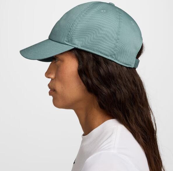 ナイキ(NIKE)(メンズ、レディース)帽子 クラブ キャップ FB5368 017 軽量 通気性 6...