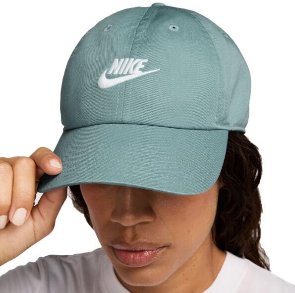 ナイキ(NIKE)(メンズ、レディース)帽子 クラブ キャップ FB5368 017 軽量 通気性 6...