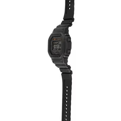 G-SHOCK G-SQUAD 5600 SERIES DW-H5600-1JR Gショック CASIO カシオ腕時計 メンズ レディース 代引き手数料無料 ギフト プレゼント クリスマス 誕生日 記念日 贈り物 人気 おしゃれ ペア 祝い セール